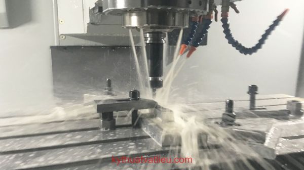 gia công cơ khí chính xác CNC CNC precision mechanical processing